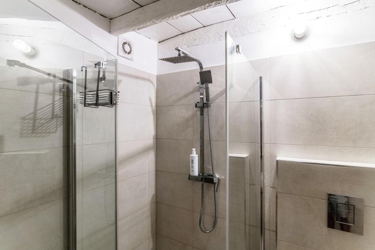 Suite Fontana - By Myhomeincomo Bagian luar foto